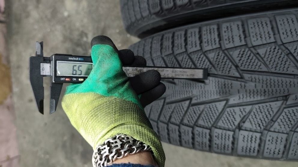 Шини Hankook Winter I*Cept iZ2 215/65 R16 пара