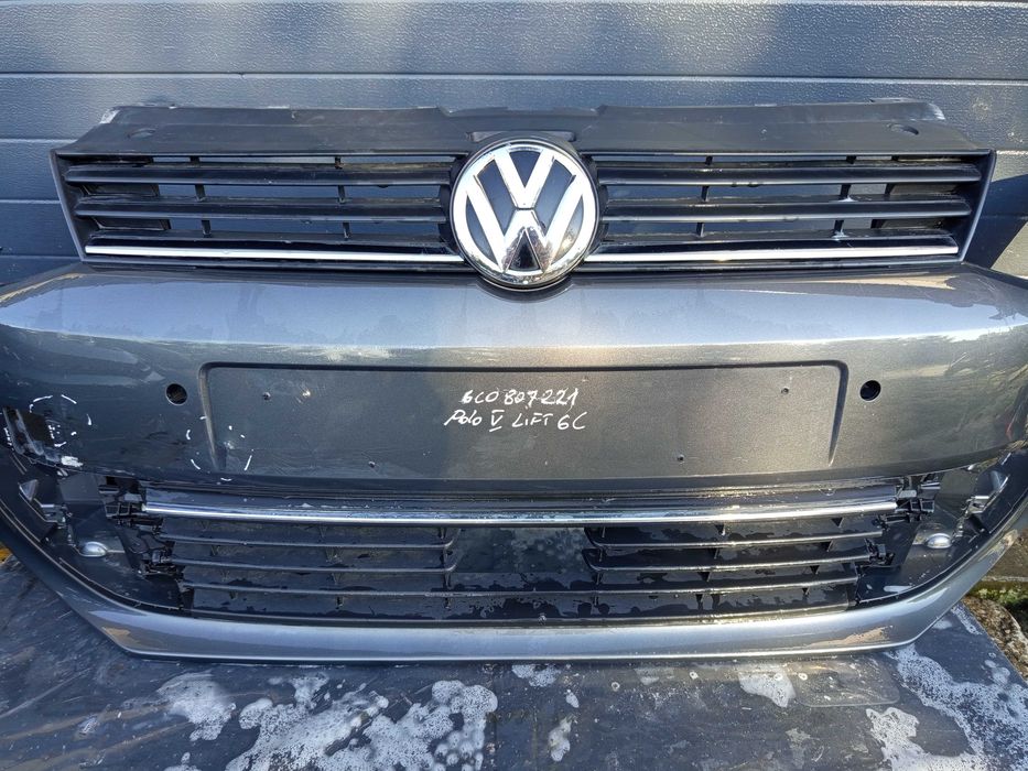 Zderzak Przód VW Volkswagen POLO 6C 6R Lift 6C0.807.221 Sprysk PDC