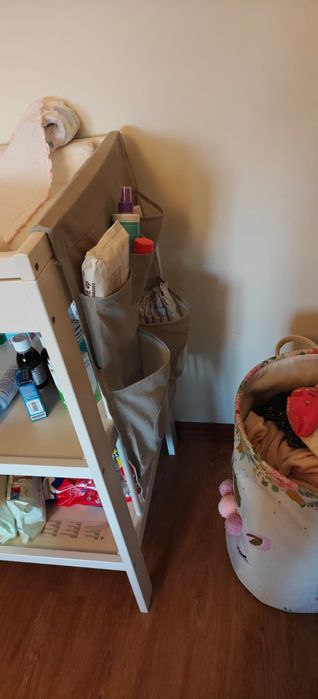 Mobília de quarto de bebé