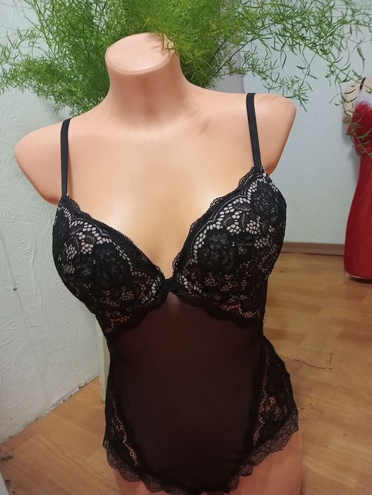 Fajne body ty roz S biust B