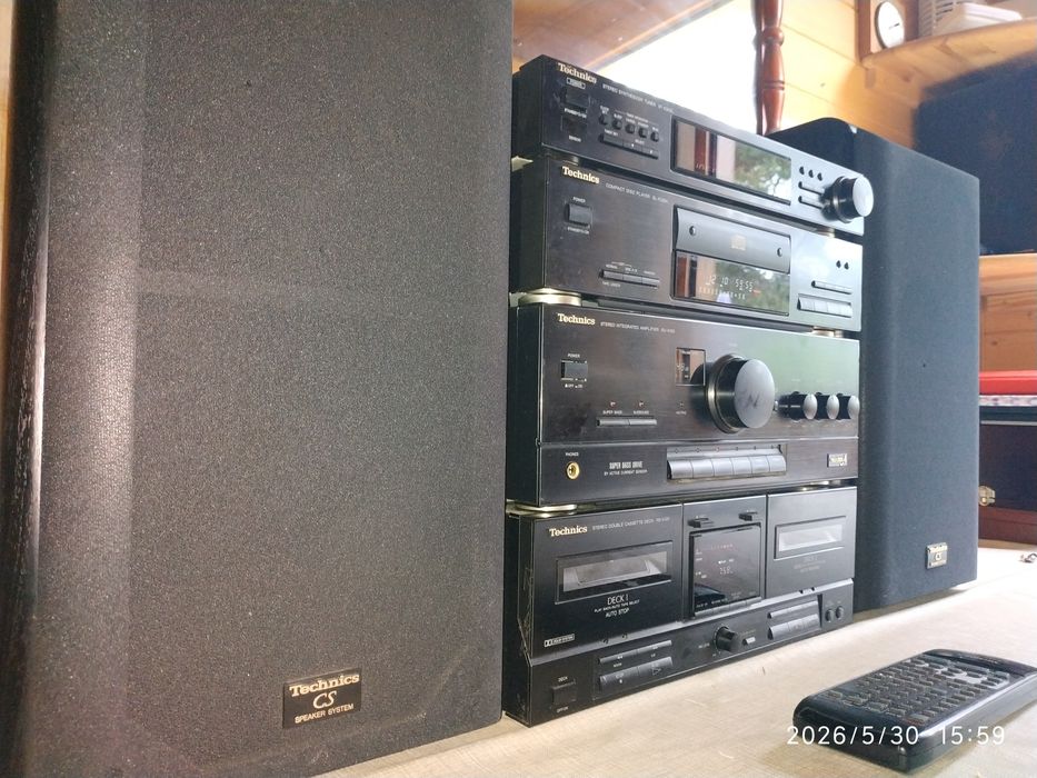 Wieża Technics - zestaw audio: wzmacniacz   CD deck tuner