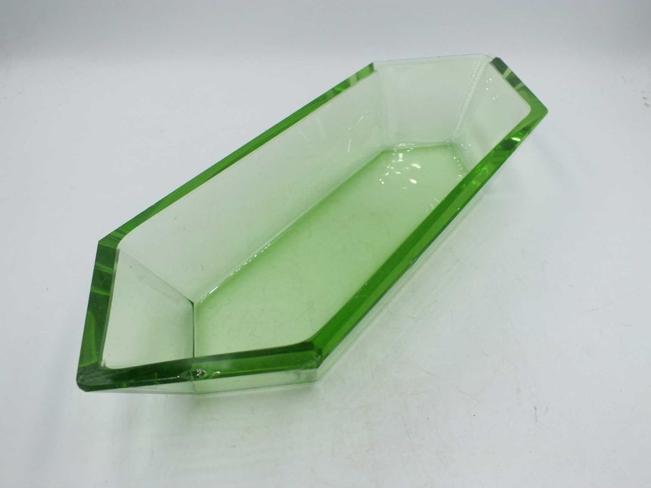 Salaterka  styl ART-DECO Szkło kolor URANOWY