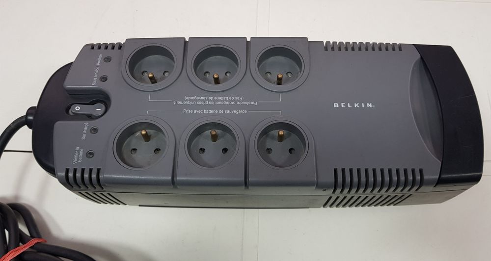 Безперебійник Belkin F6H500-FR-UNV