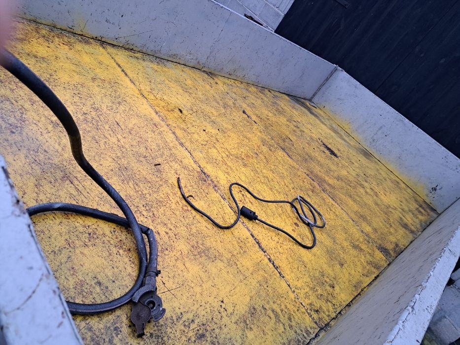 Przyczepa sztywna  nie  wywrotka  kaczka (kaczuszka)