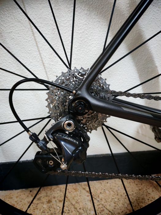 Trek Emonda SL5 em carbono – Ultegra 11v