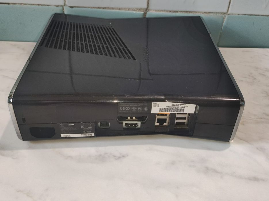 Xbox 360 500 гб , внимательно читайте описание