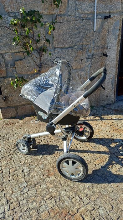 Conjunto Carrinho de bebé Quinny Buzz