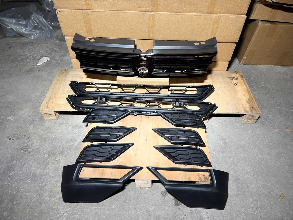 Бампер Накладка Заглушка Крепление Volkswagen Tiguan 2017 - 2020