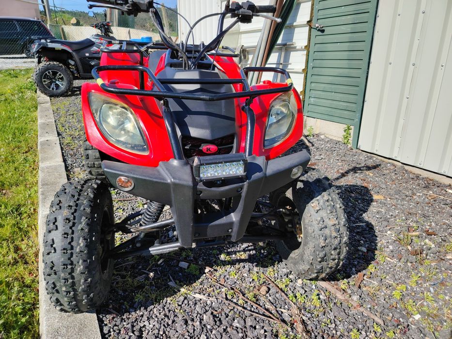 Moto 4 Bashan 250 cm3