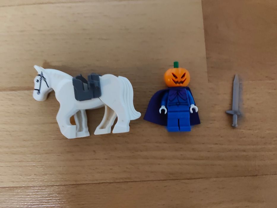 LEGO Scooby-Doo 75901 - Jeździec Bez Głowy (scd002) + Koń + Miecz | Stan bdb