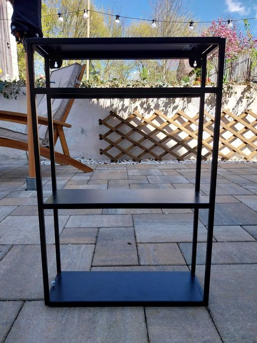 2 czarne metalowe półki Ikea