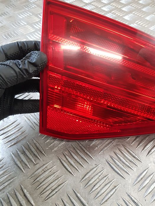 Lampa Lewa Tył W Klapę Wkład 8K9945093 Audi A4 B8 Kombi 10R-