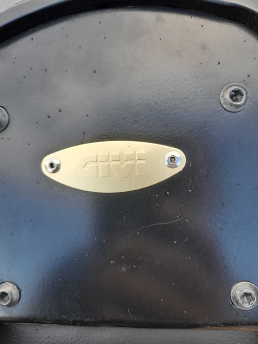 Encosto GIVI rebel 500