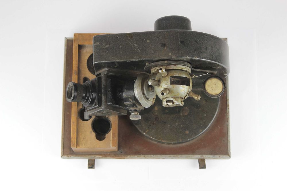 Микроскоп советский ИРФ-22