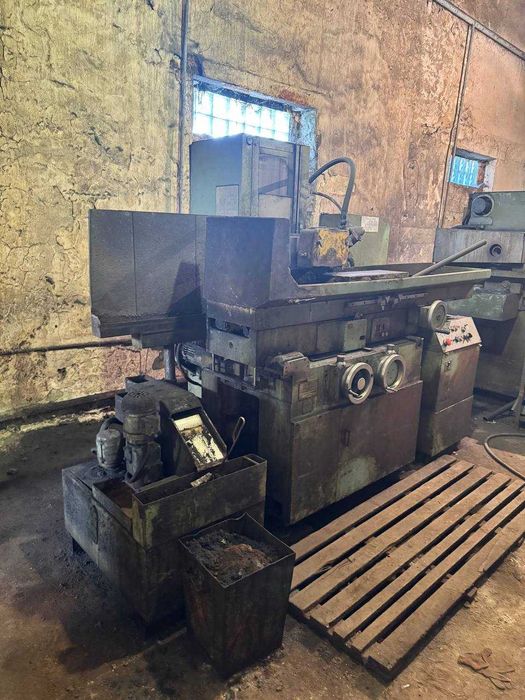 Плоскошліфувальний	станок - ЗЕ711B, 3Л722А; та зубообробні 5Е32, 5М14