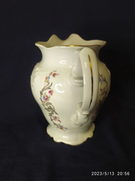 Duży dzbanek na mleko porcelana Wałbrzych PRL