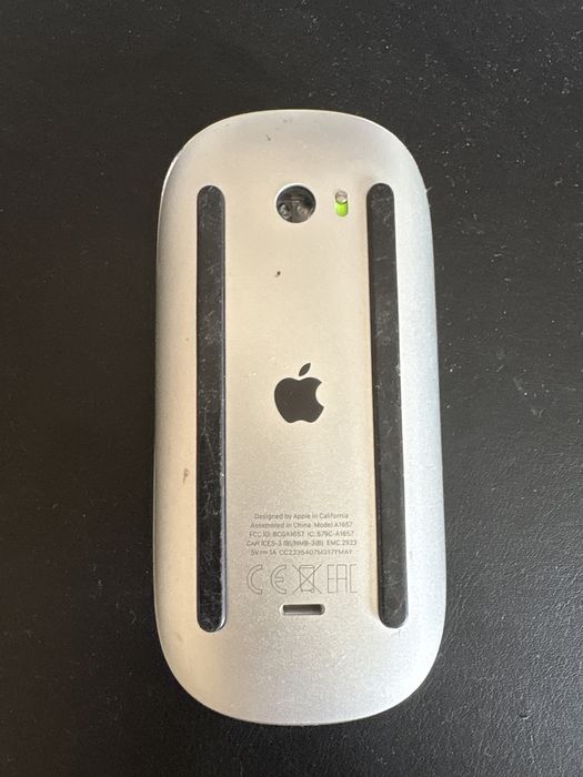 Apple imac- nao liga mas ven com rato apple funcional