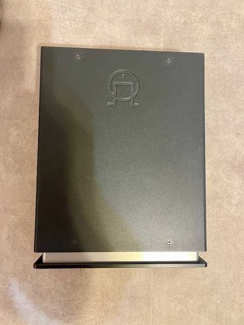 Продам фонокорректор шведской компании Primare Systems AB R20