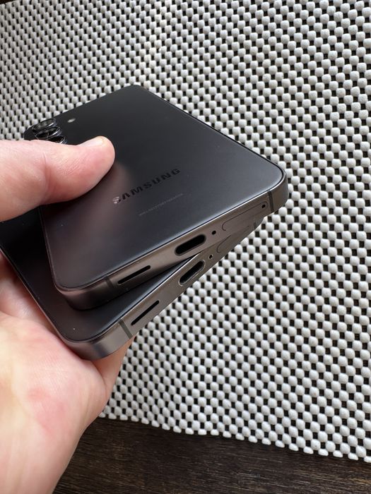 Samsung S24 128 в супер стані без нюансів