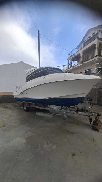 Barco cabinado quicksilver weekend 640