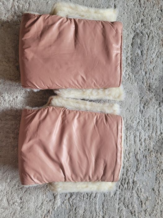 Продам зимові муфти на коляску на овчині