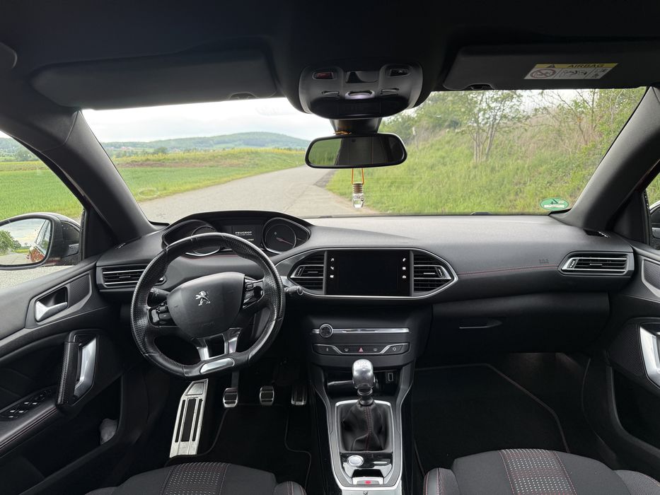 Peugeot 308 GT Line Full Led Sam parkuje 6 biegów