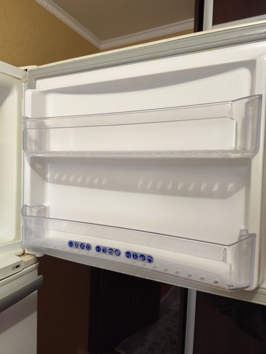 Холодильник Whirlpool б/у