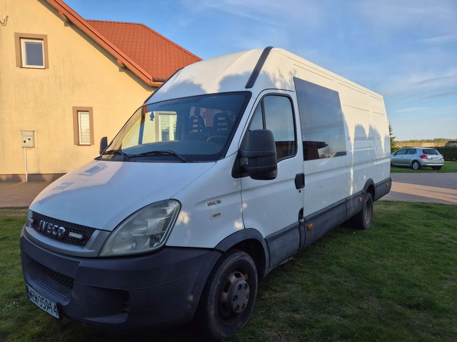 Iveco daily  iveco 3.0 d 9 osób przebieg 290000