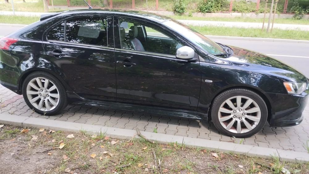 Mitsubishi Lancer