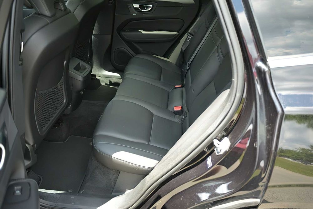 Volvo XC60 T6 Momentum      2019