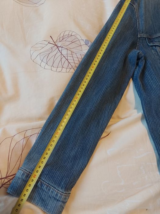 Нова куртка Levi's