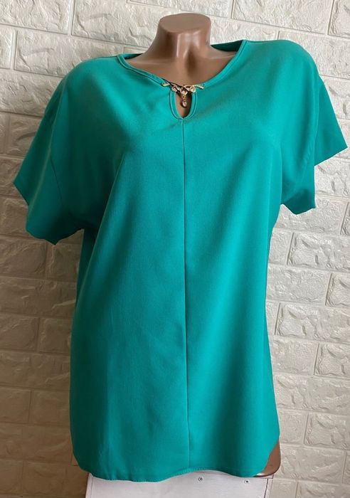 Продам блузу нова