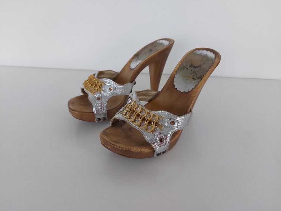 Buty klapki skórzane Mario Bolucci w rozmiarze 35