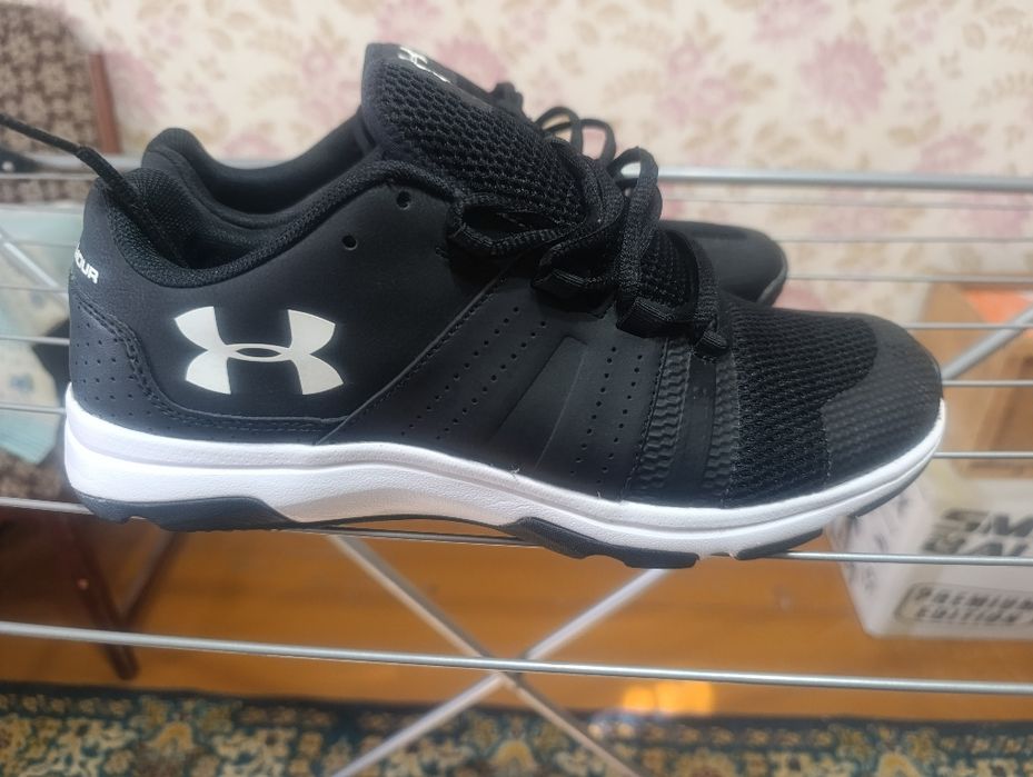 Кроссовки Under Armour 45 размер