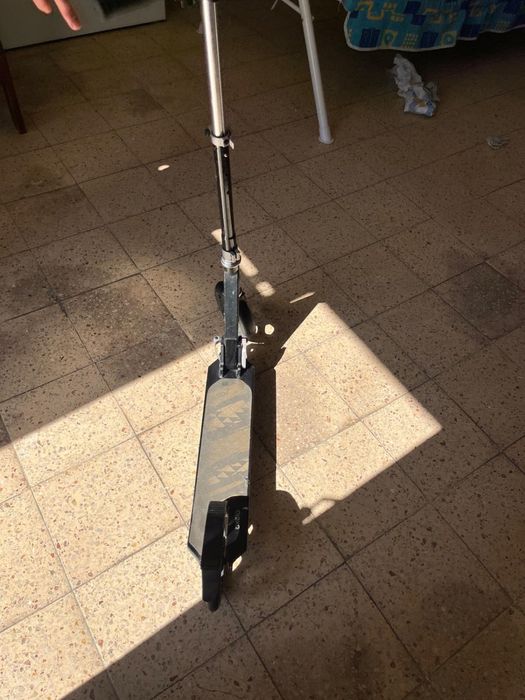 Selling Oxelo MID7 Scooter.64739764971522121