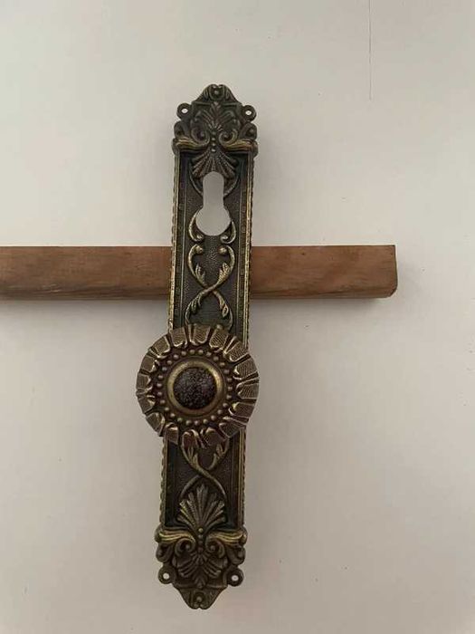 Puxador de porta antigo