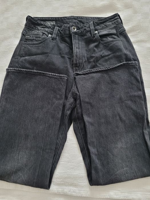 G-Star Raw

Jeansy damskie 40/42 długość 7/8 szare G STAR