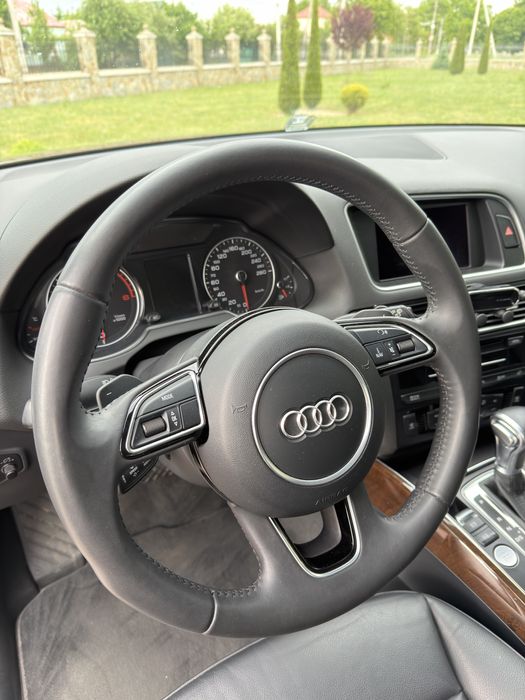 Audi Q5 21013 рік