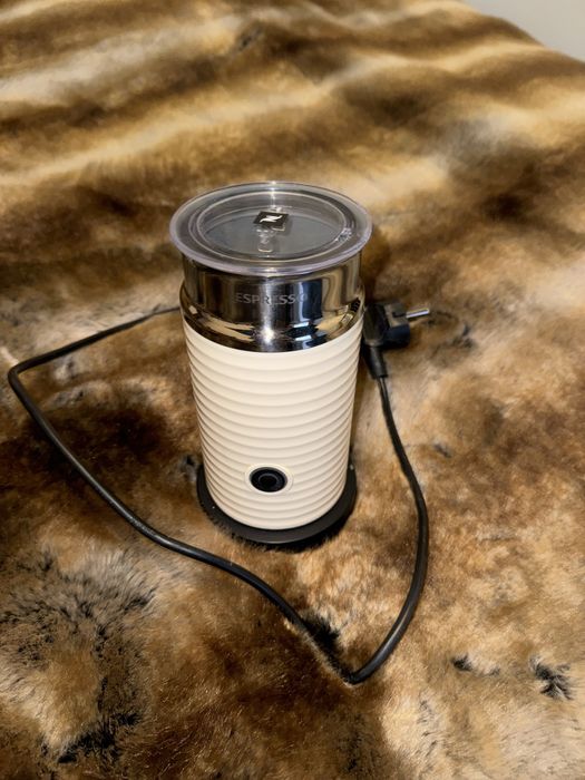 Spieniacz do mleka Nespresso