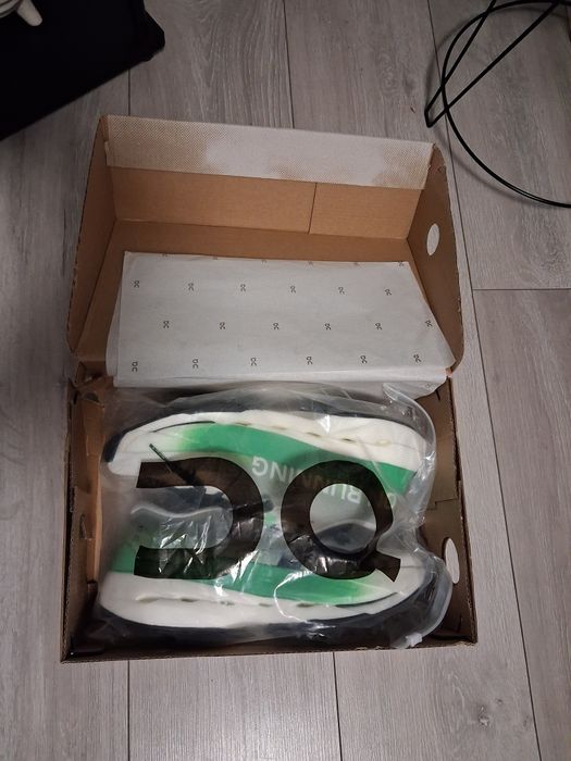 Buty On Running Max M Biało-Zielone nr 41/26cm