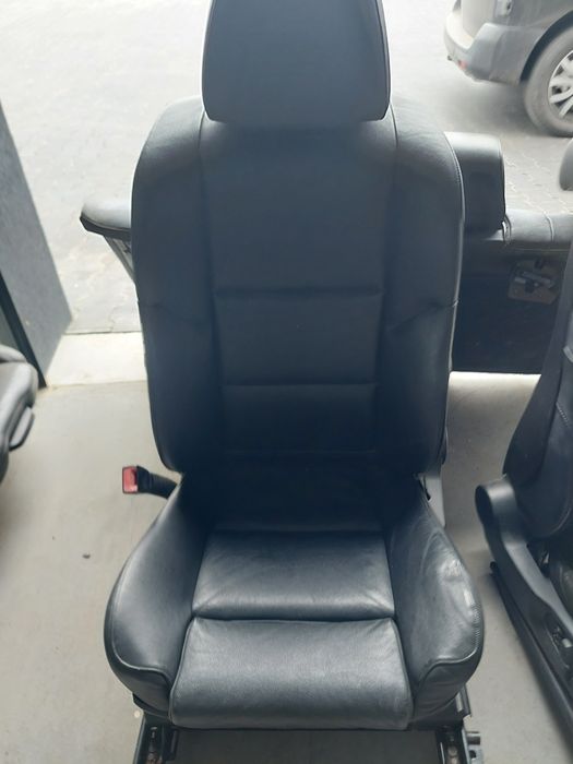skóra sportsize kubelki czarna skóra sedan bmw e60 grzane