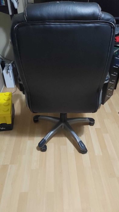 Cadeira escritório - usada