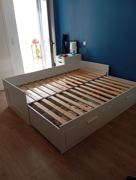 Cama modelo IKEA BRIMNES