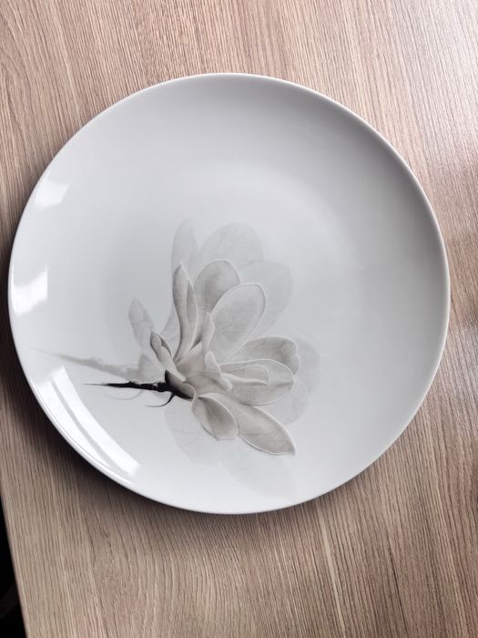 Zestaw obiadowy dla 12 osob Lubiana Magnolia