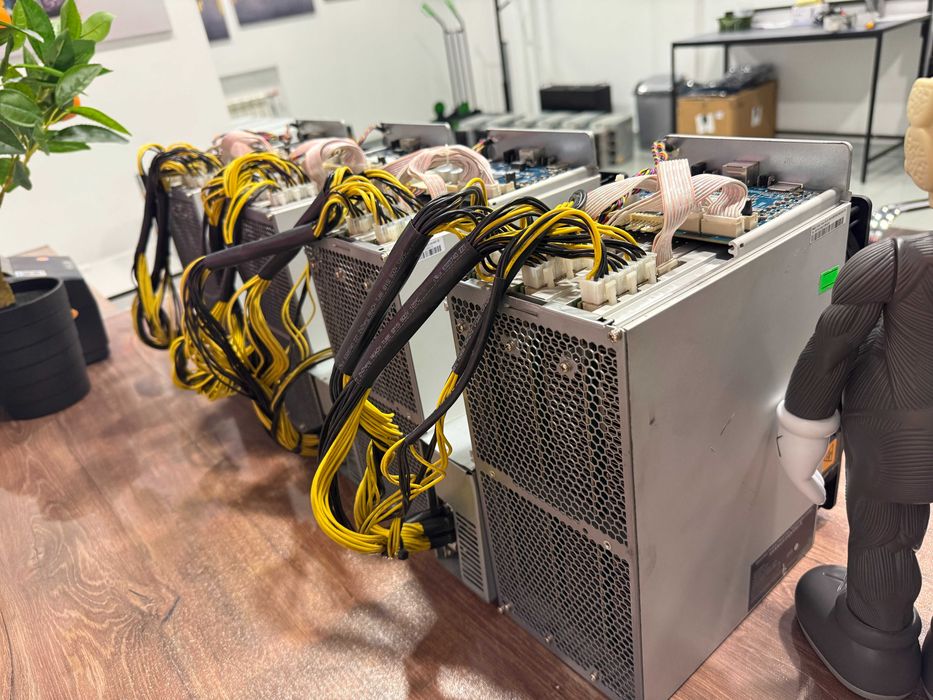 Наявність! Майнери Asic Antminer Z15 420 k/Sol, дохід $660/ місяць