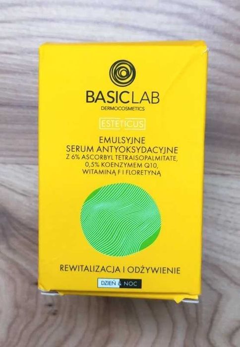 Nowe Basiclab serum z witaminą c