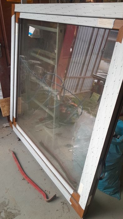 Nowe Okno PCV / Złoty dąb