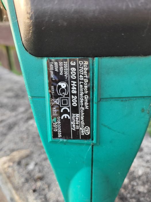 Bosch AHS 550-24 ST elektryczne nożyce do żywopłotu