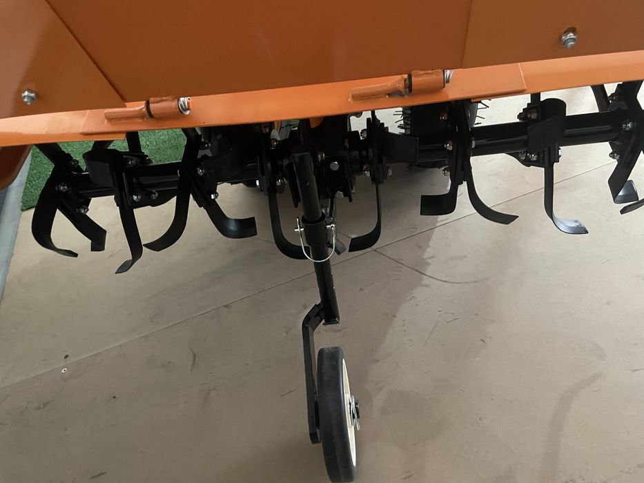 Motocultivador 15 cavalosde fresa de 1 m