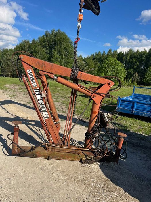 HDS żuraw BONFIGLIOLI P2500 na busa do traktora drewna waga 500 kg